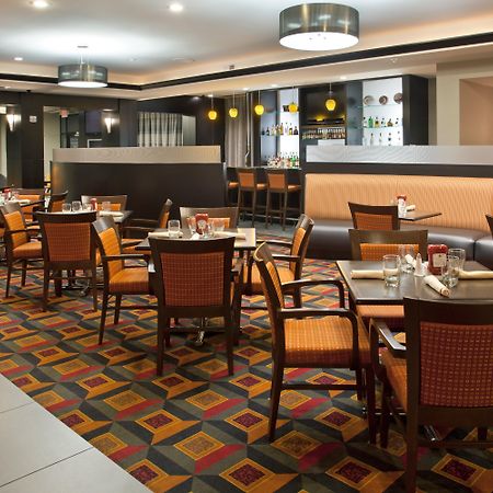 Holiday Inn Columbus-Hilliard By Ihg New Rome Étterem fotó